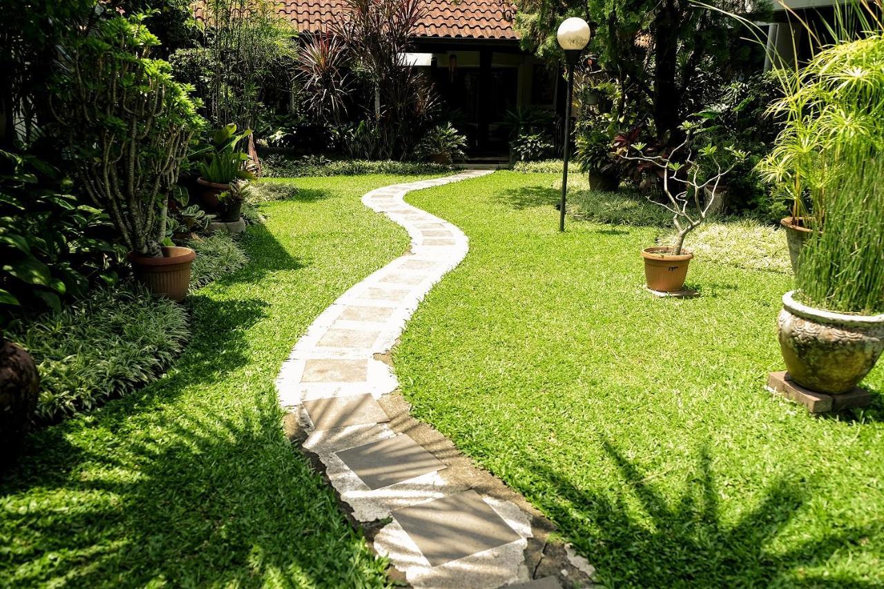 Hotel Bumi Asih Gedung Sate Bandung Eksteriør bilde